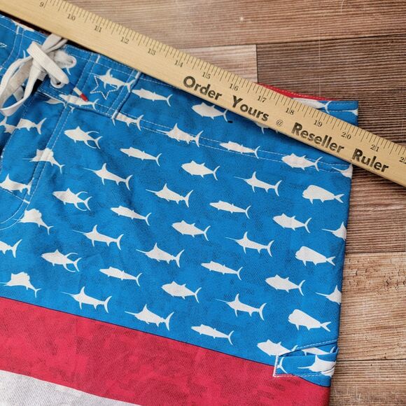 Pelagic Sharkskin Men’s 40 Red Blue American Camo Board Shorts Fish Print - Picture 9 of 15
